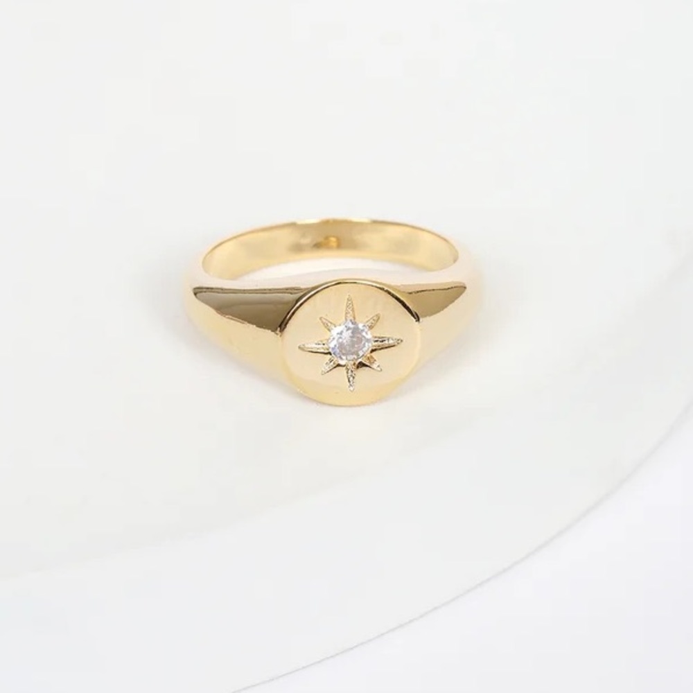 Lulu's Gold Signet Star Ring, size 7